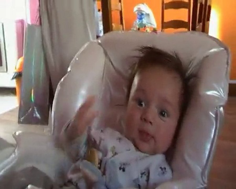 7 octobre dans ma chaise haute