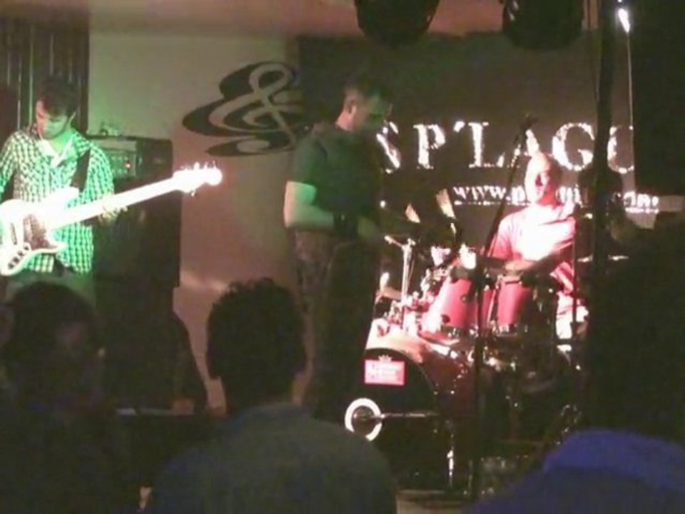 P´LA GUITA BANDA-GOLDEN BAR ILHA POMBAL