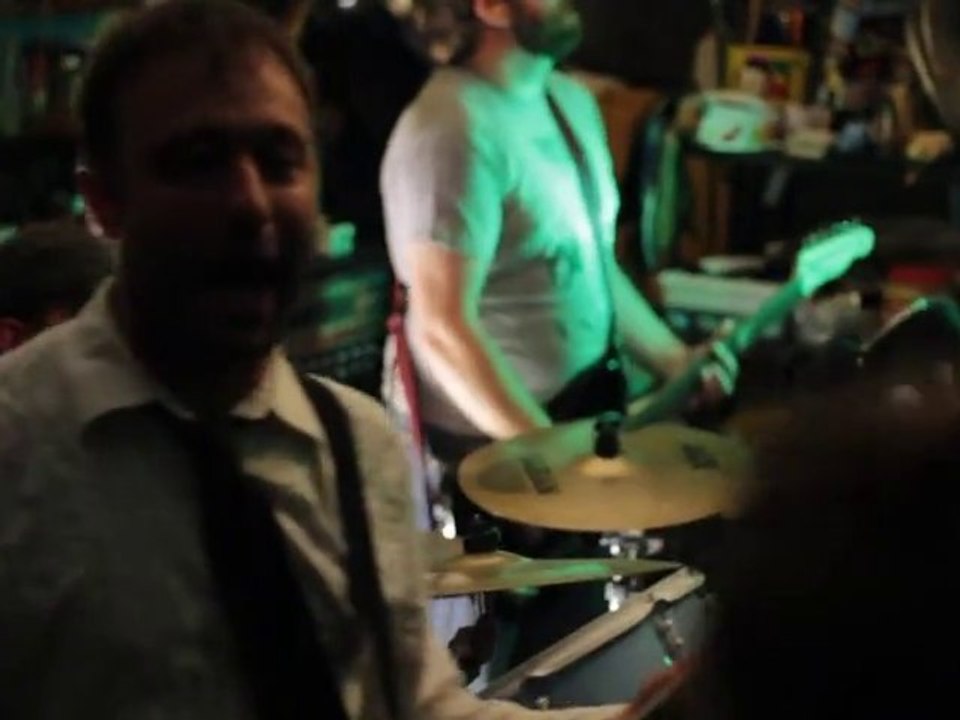 Bomb the Music Industry! - Buddy Holly