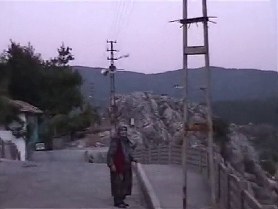 tozkan07 - CEVİZLİ AKSEKİ 08.08. 2005 - 3. BÖLÜM