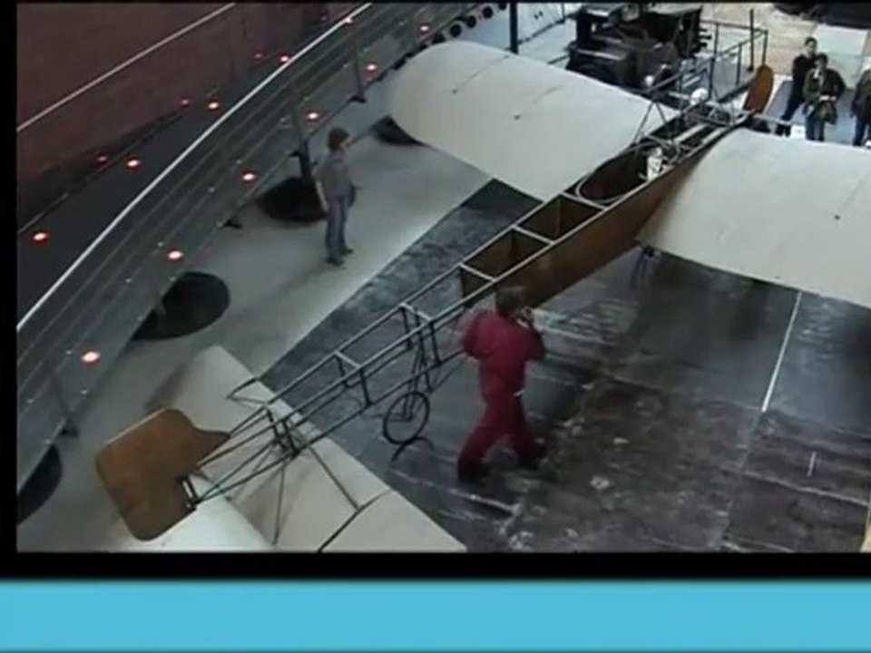 Descente de l'aéroplane Blériot XI