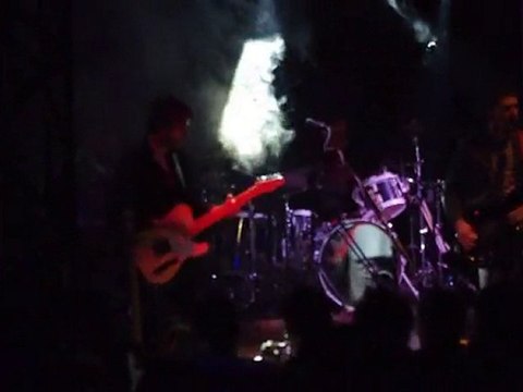 Redd - Ormanda Kaybolmuş Bir Yaprak (canlı)