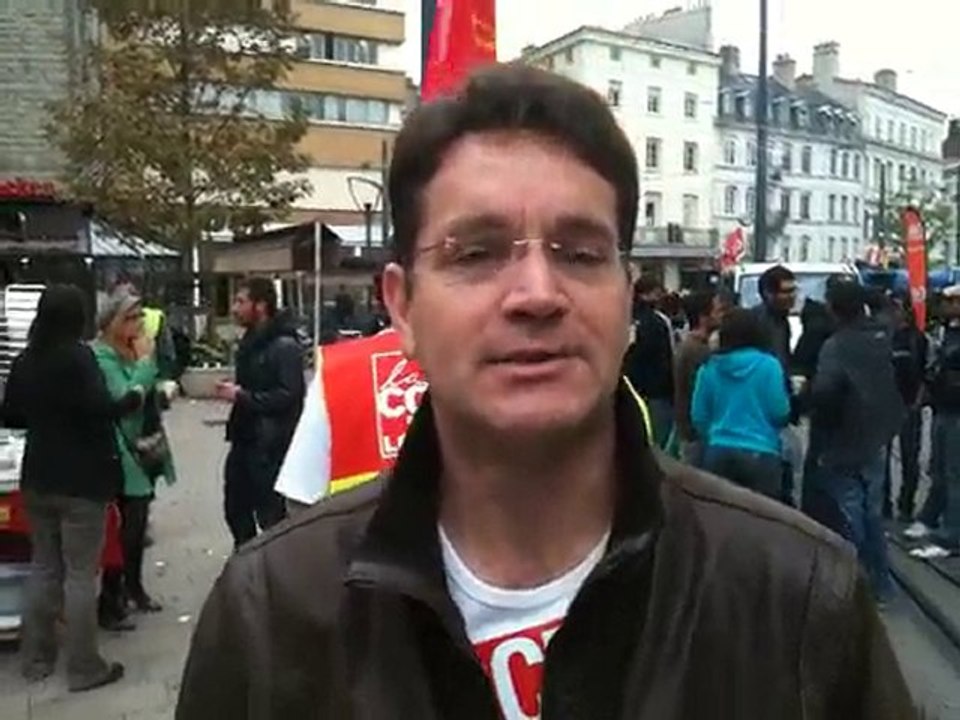 VINCENT BONY EN MANIF POUR LES RETRAITES Octobre 2010