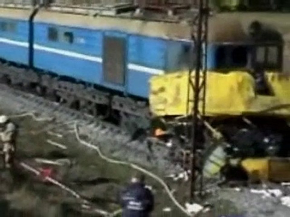 Tragedy as train and bus collide in Ukraine