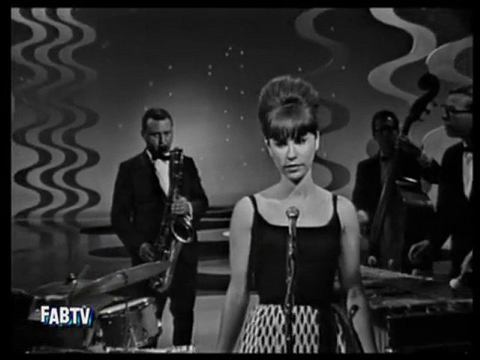 Astrud Gilberto - Stan Getz_ The Girl From Ipanema - 1964