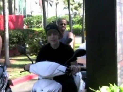 SNTV - Exklusiv: Justin Biebers Insel-Fieber