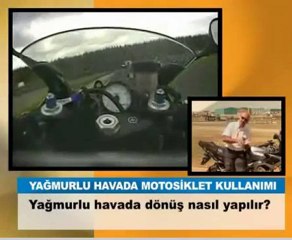 Yağmurlu havada Scooterle dönüş teknikleri..