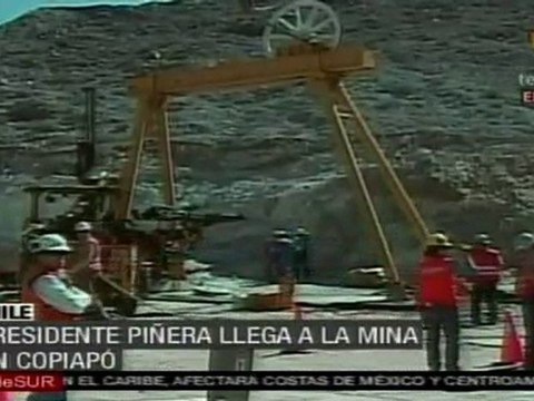 Piñera llegó a Copiapó para presenciar rescate de mineros