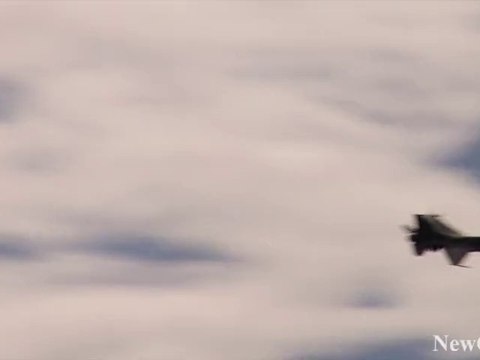 NewCa.com: F-16 Demo Team - 2010 CIAS