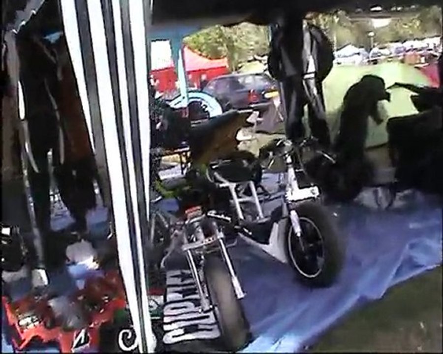 SCS team & scooteur paradise "stand"