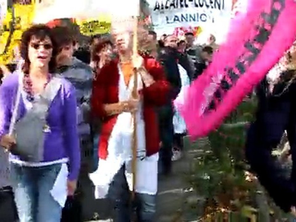 Manif contre la réforme des retraites à Lannion