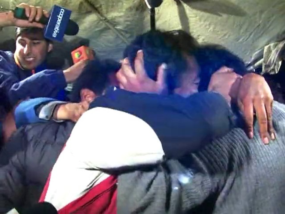 Chili : les mineurs bloqués progressivement remontés