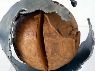 Les globes terrestre de l'artiste sculpteur Yvanj