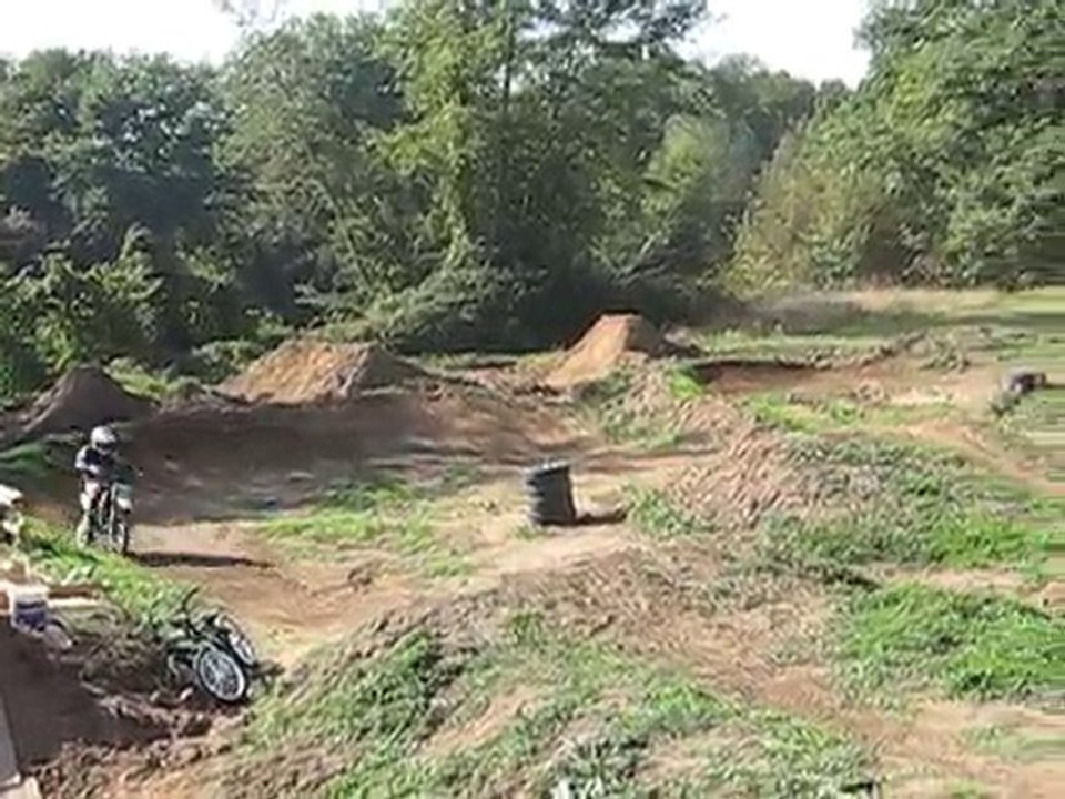 Mike sur le  gros MX