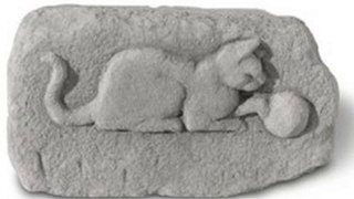 Cat Memorial: Cat with Yarn Memorial Stone