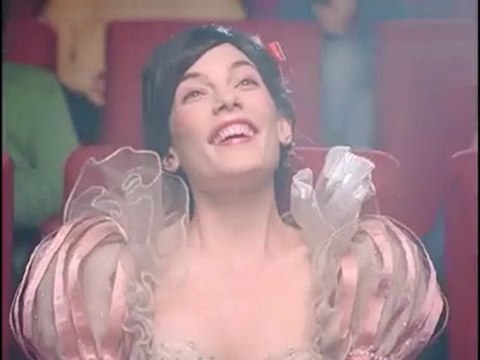 Pub .. BNP. Je suis en Policier..