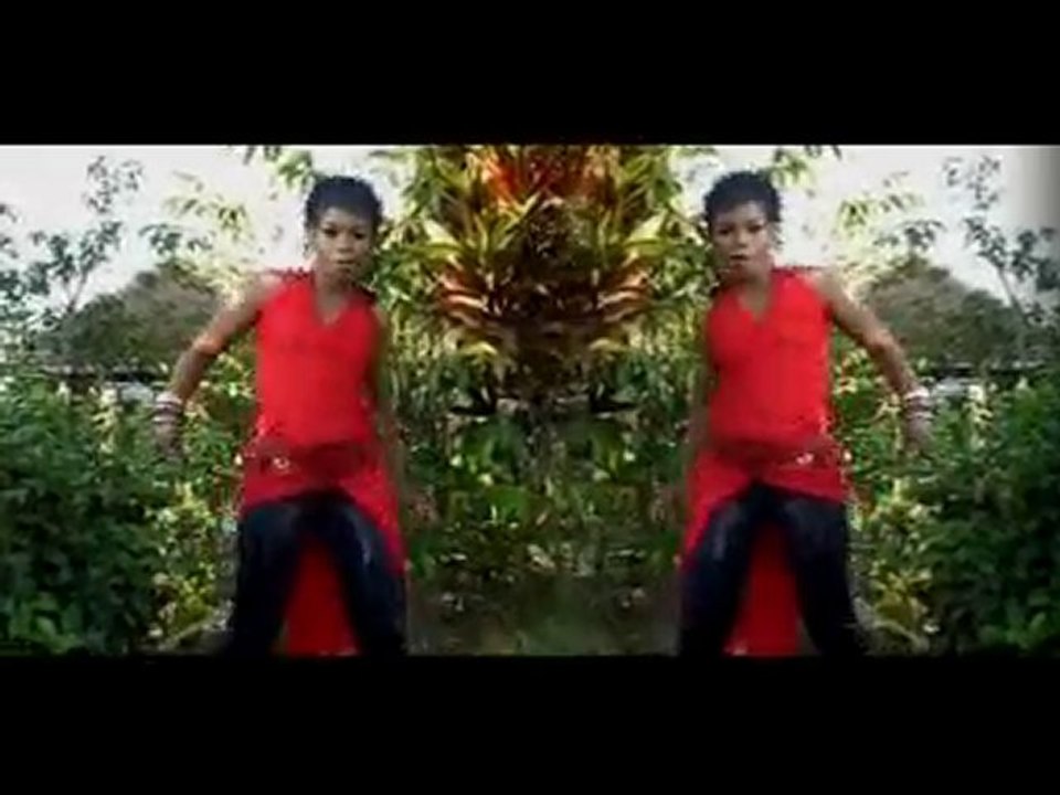 Tence Mena-Baly mipoapoaka