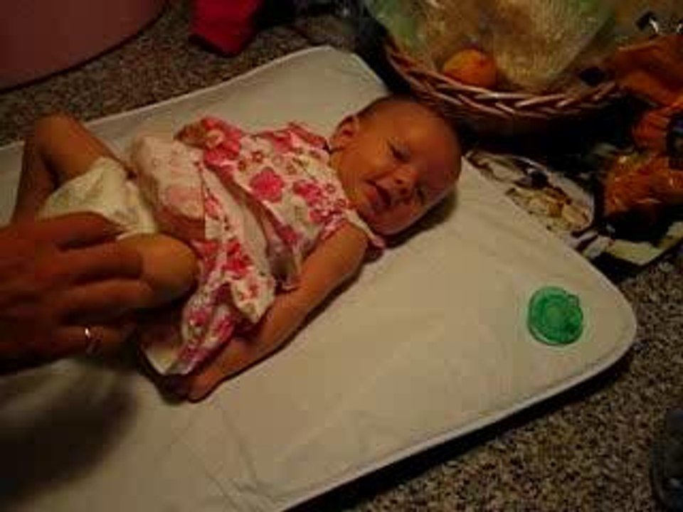 luna a 5 semaine dit CACA lol