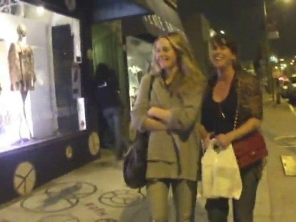SNTV - Exklusiv: Alanis und Alicia shoppen