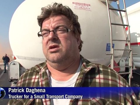 French strike prompts warnings of fuel shortages