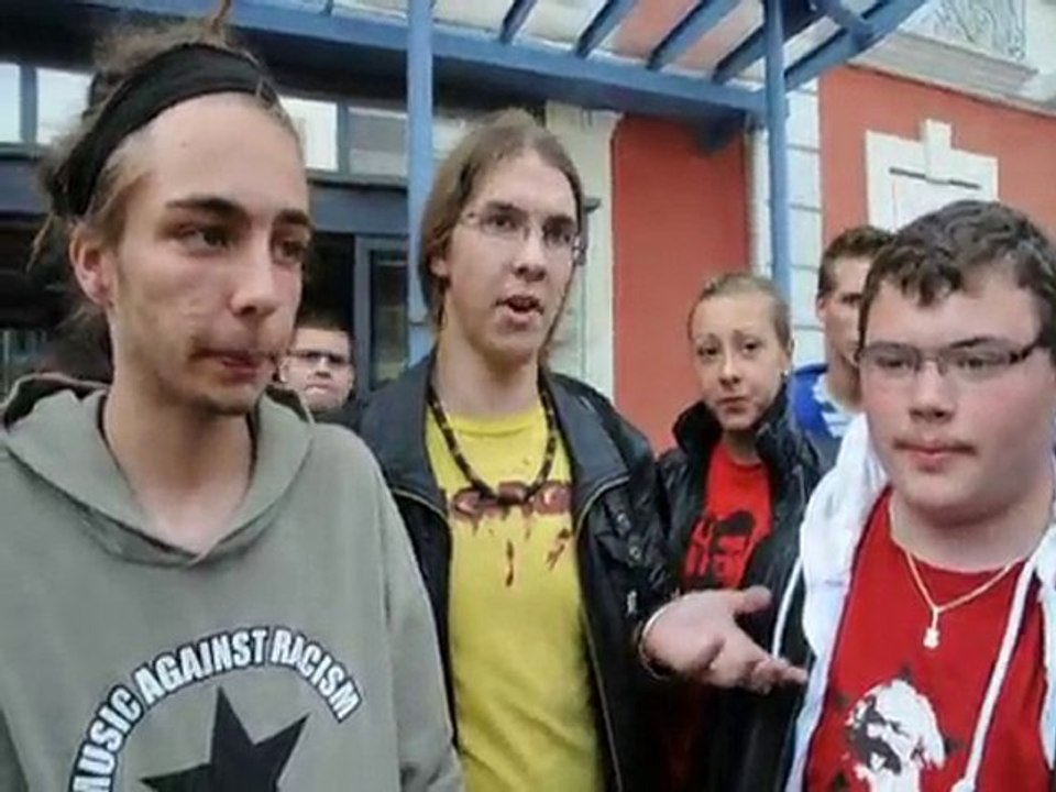 Retraites : 300 lycéens dans les rues de Montceau (14/10/10)