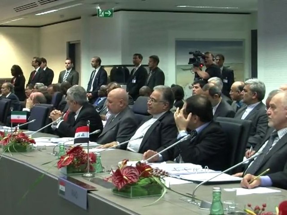 Oil steadies amid OPEC decision, falling US crude stocks