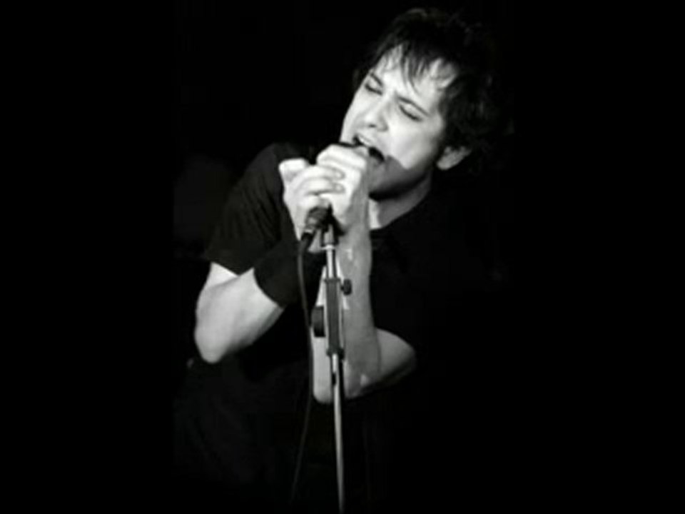 uMuT KaYa siLiNmeYeN HaTıRaLaR