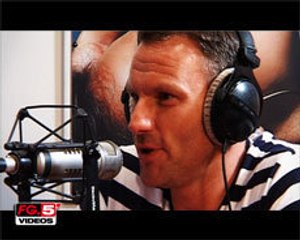 MARK KNIGHT EN INTERVIEW CHEZ RADIO FG