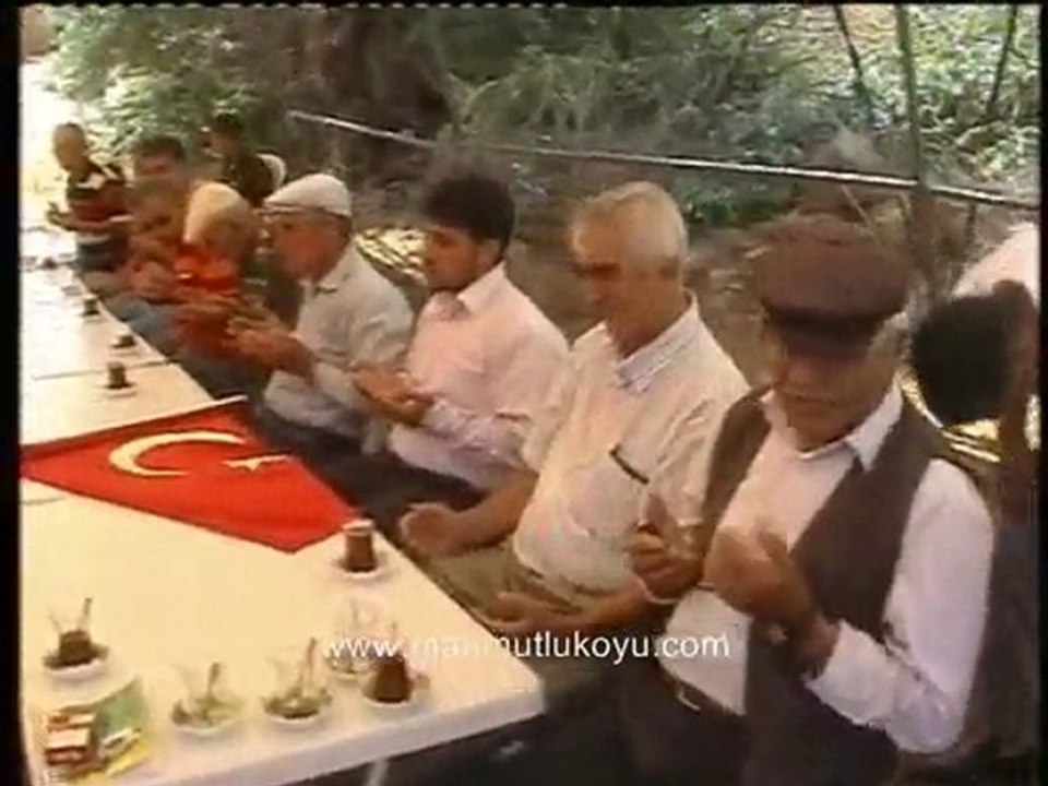 1 Serdar & Pinar Demir Dügün - Bayrak Duasi