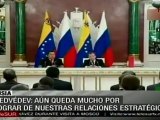 Chávez y Medvédev extienden la cooperación bilateral hast