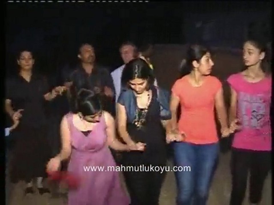 12 Serdar & Pinar Demir Dügün -  Halay