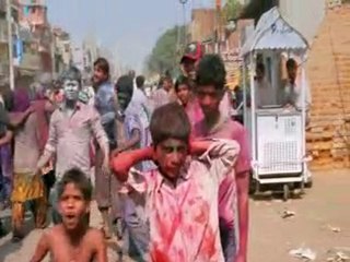 An Idiot Abroad - Karl's first night in India