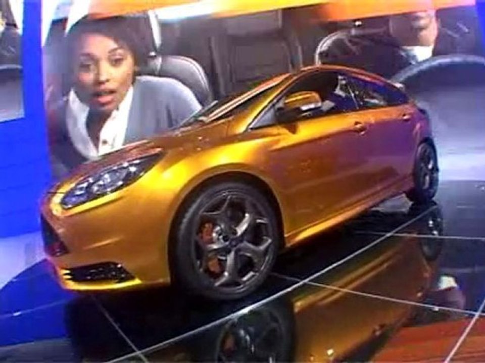 SALON DE PARIS 2010 - LAS CHICAS DEL SALON