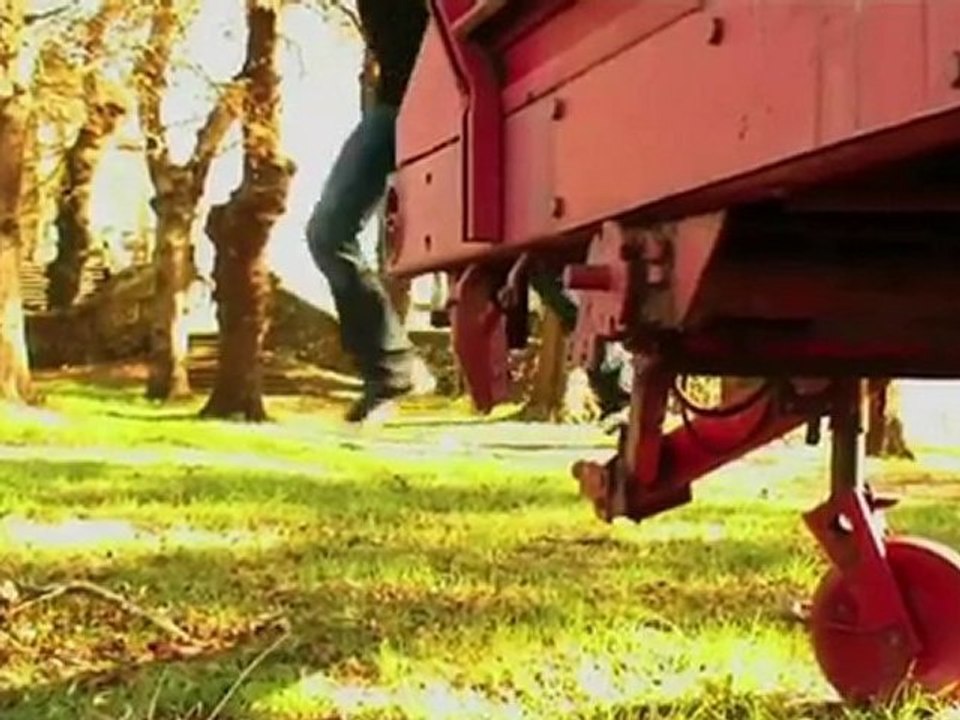 22. Así Falo Eu: Berrar [Eu Falo - A navalla Suiza]