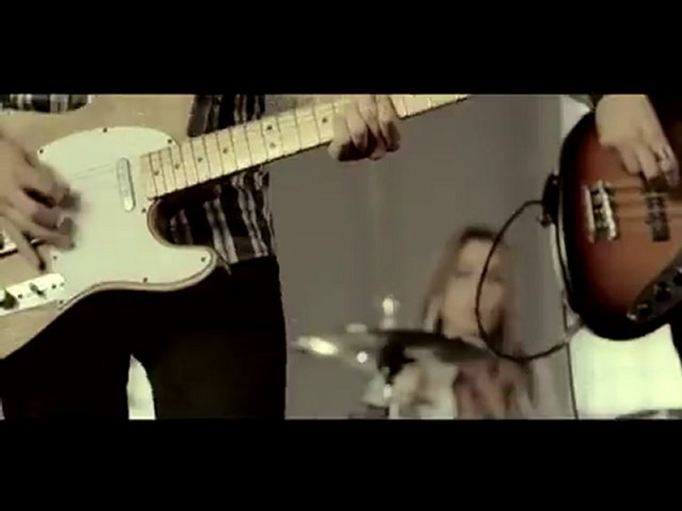 The Veronicas - Hook Me Up