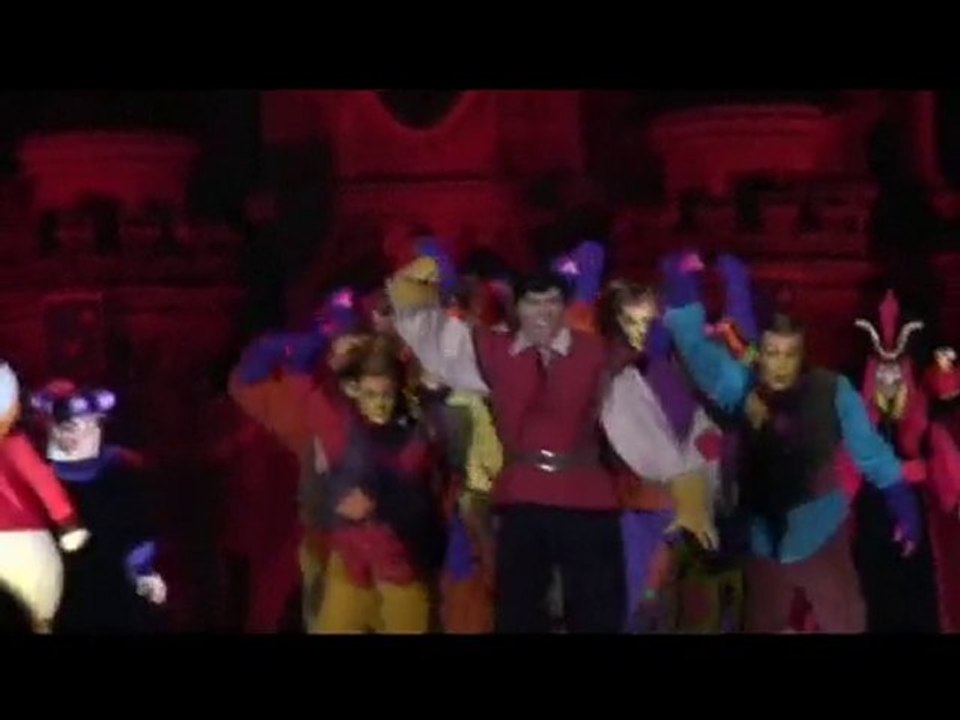 Not so Scary Halloween Show - Disneyland Paris