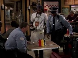 Майк и Молли 1х04 (фрагмент)