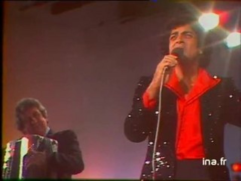 Enrico Macias "Paris, tu m'as pris dans tes bras"