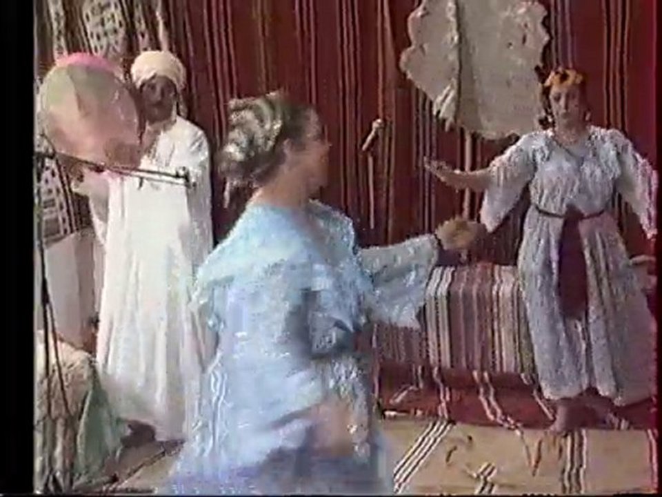 Cheikha Mouni (8/8) - Folklore chaoui - Gasba chaouia