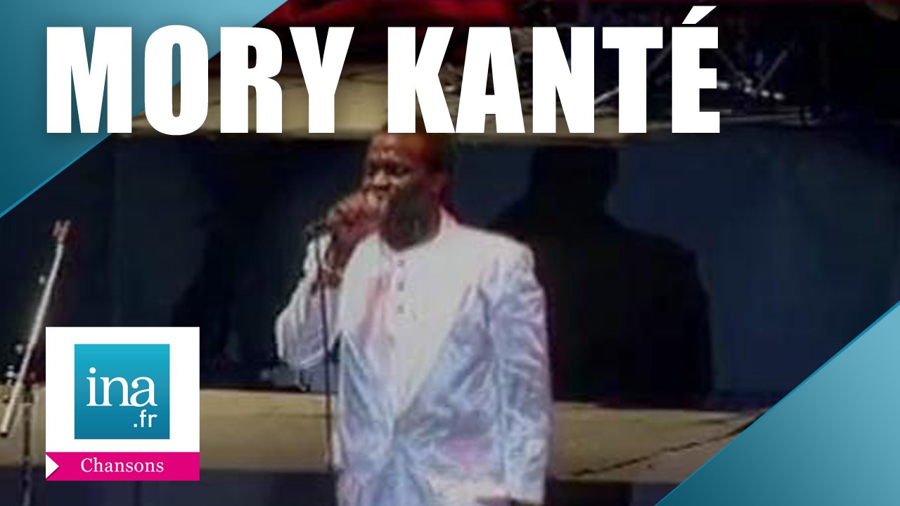 Mory Kanté "Yeke yeke" (live officiel) | Archive INA