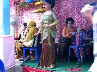 wedding with a traditional Javanese