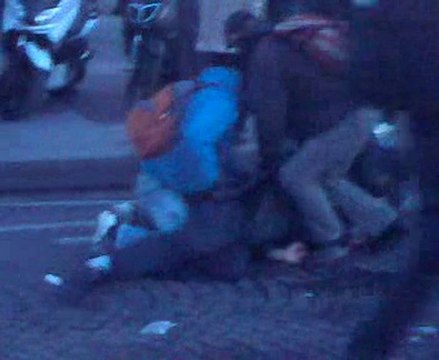 Bastille, interpellation musclée