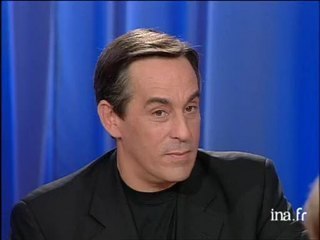 Talk chaud : polémique sur les femmes mannequins exposées en vitrine