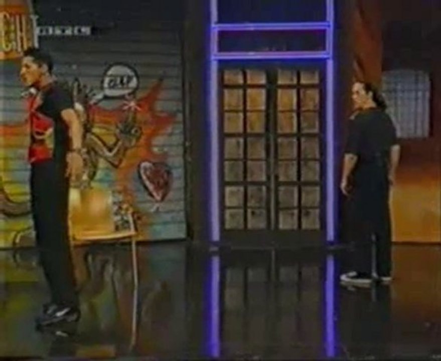 Mirco Nontschew spielt Tennis