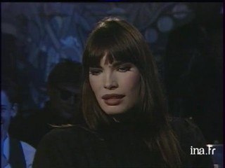 Questions cons : Laurence Treil - Archive INA