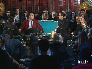 Jeu Info ? Intox ? "Le pub de Bernard Henri Levy bientôt classé lieu de mémoire" ?