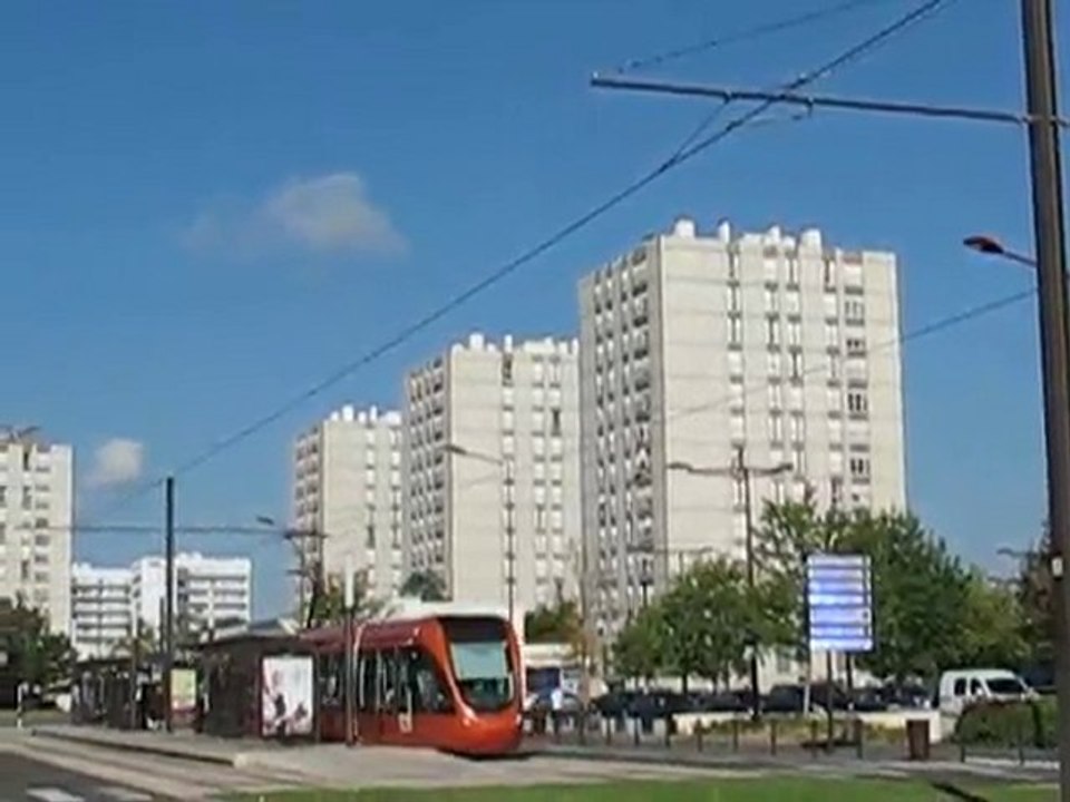 Le Mans : tramway quartier les Sablons
