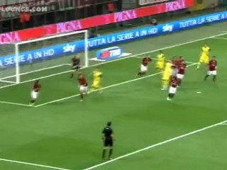 Ronaldinho şov (Milan - Chievo) - Goal.com