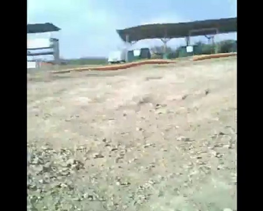 caméra embarquée en RC8 TRUGGY BL au circuit de  l'AMCH 63