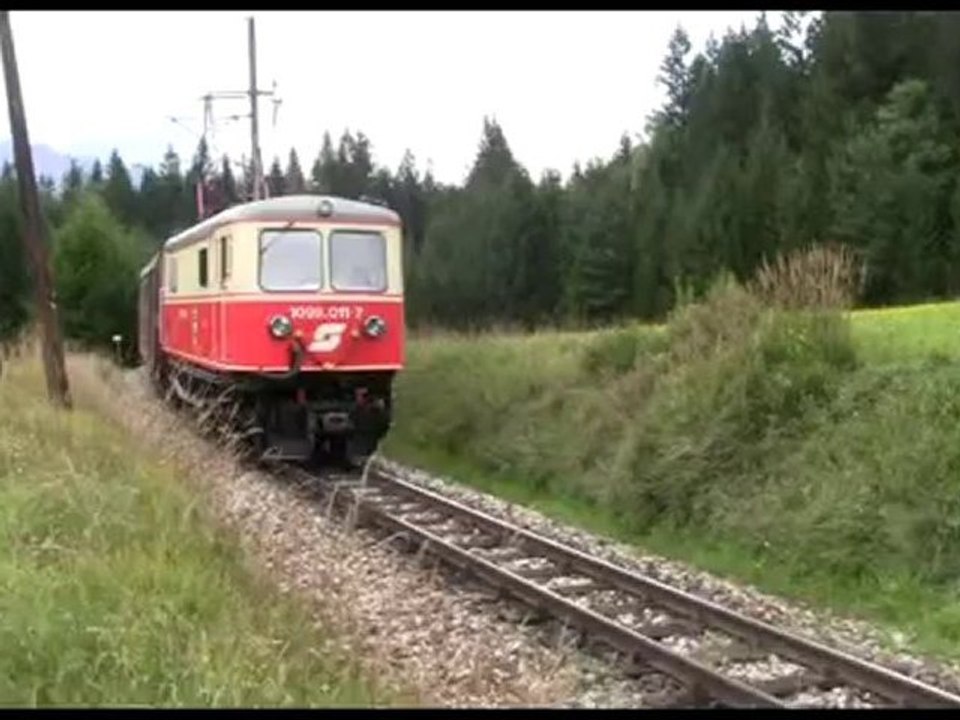 1099 002 + 1099 011 mit 'Wendezug' bei Erlaufklausee